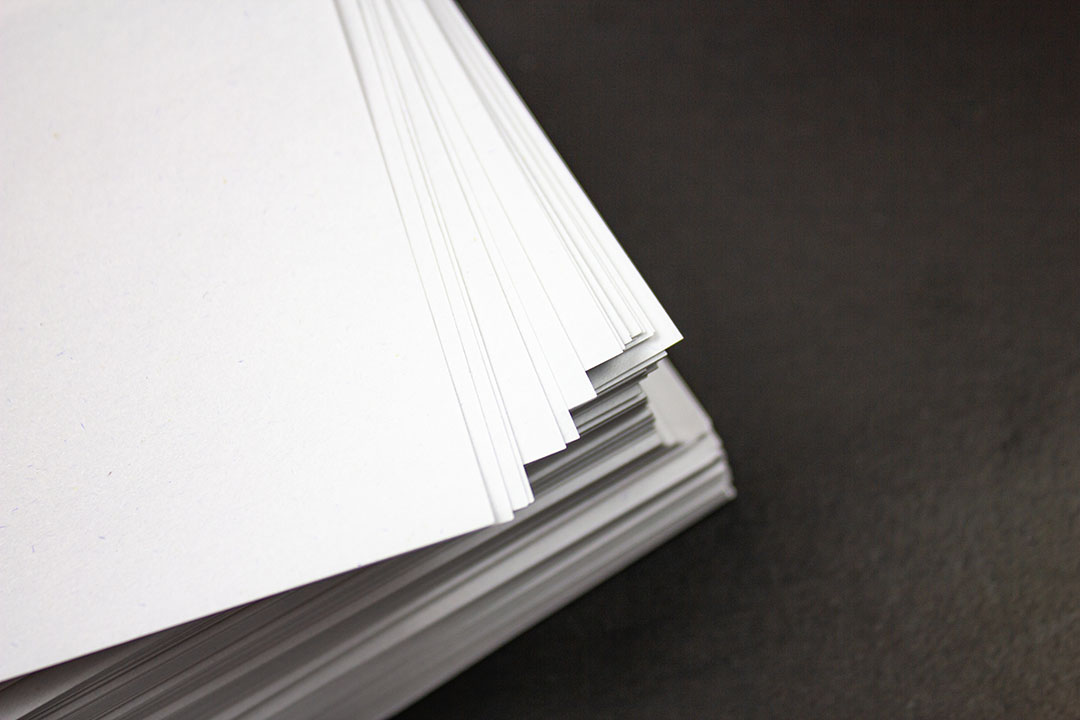 איך להבדיל בין סוגי נייר להדפסה