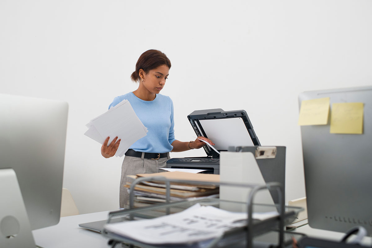 כל היתרונות בהשכרת מדפסת משולבת למשרד שלכם